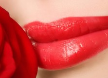 Red Lips Get Super Soft Lips in Seconds Feature