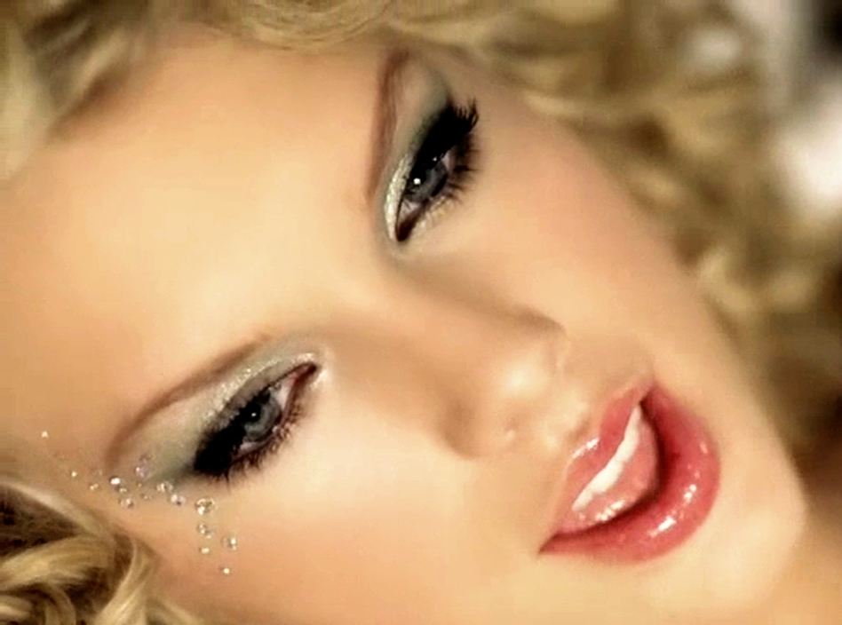 Taylor-Swift-Teardrops-On-My-Guitar-Music-Video Makeup -taylor-swift