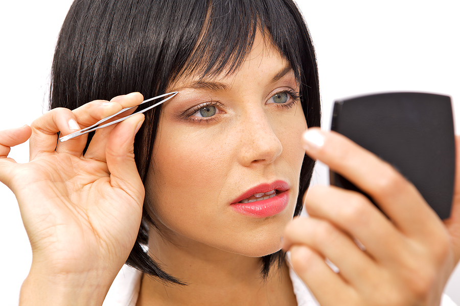 Choosing The Right Tweezers Woman Tweezing Eyebrows