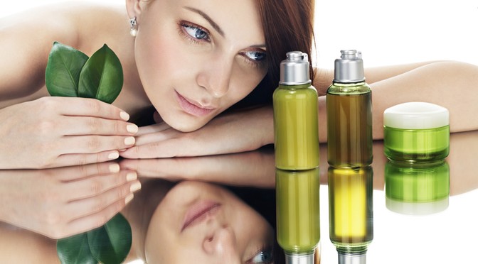 Beauty Ingredients 101: Jojoba Oil
