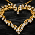 Gold-jewellery-jewel-henry-designs-terabass keeping jewelry clean