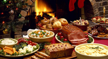 Hosting the Holiday Dinner: Tips and Tricks to Make You a Better St. Nick
