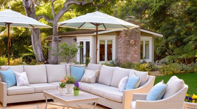 6 Ways to Create an Outdoor Living Space