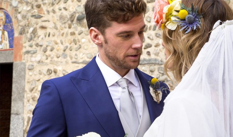 How To Dress Sharply For Your Wedding