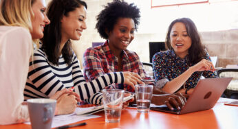 Top Must-Know Benefits of Cosmetics Influencers