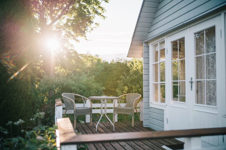 Fall Outdoor Furniture Patio Cape Style White House