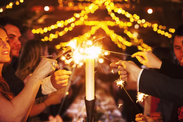 Wedding Glow: How Can Weddings Shine with Mesmerizing Visuals